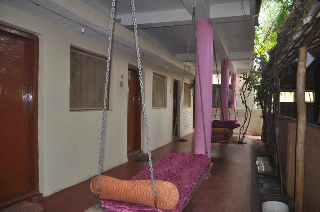 Uma Shankar Hampi Extérieur photo