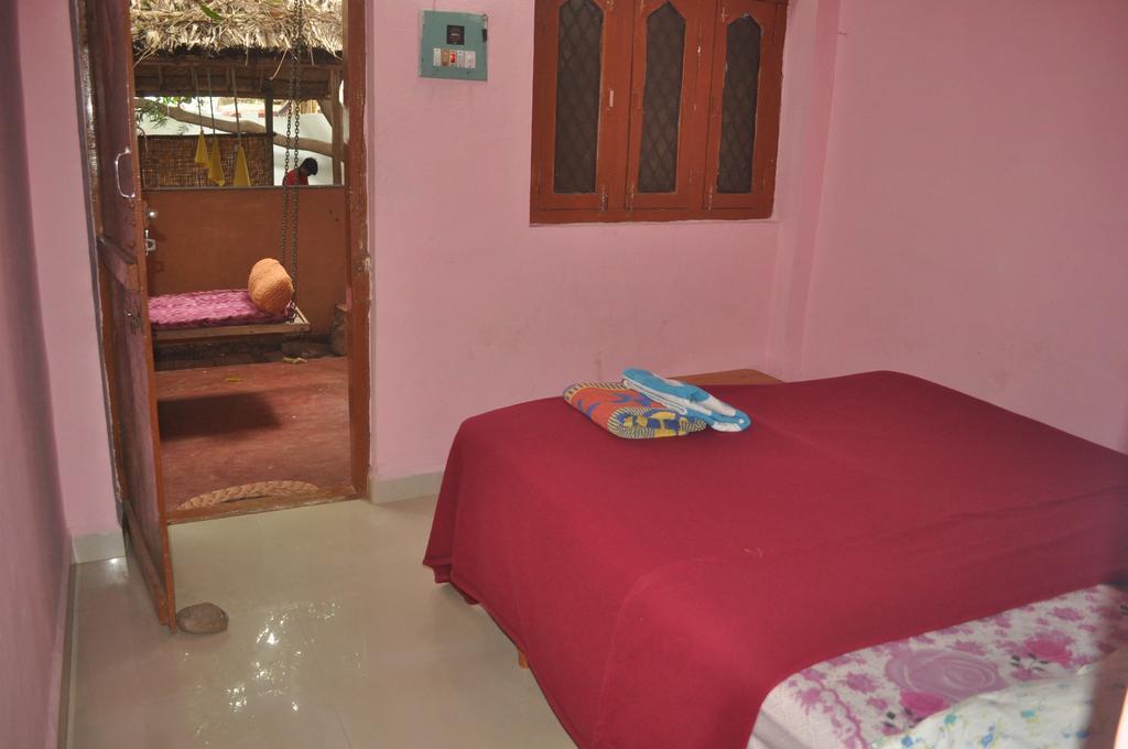 Uma Shankar Hampi Extérieur photo